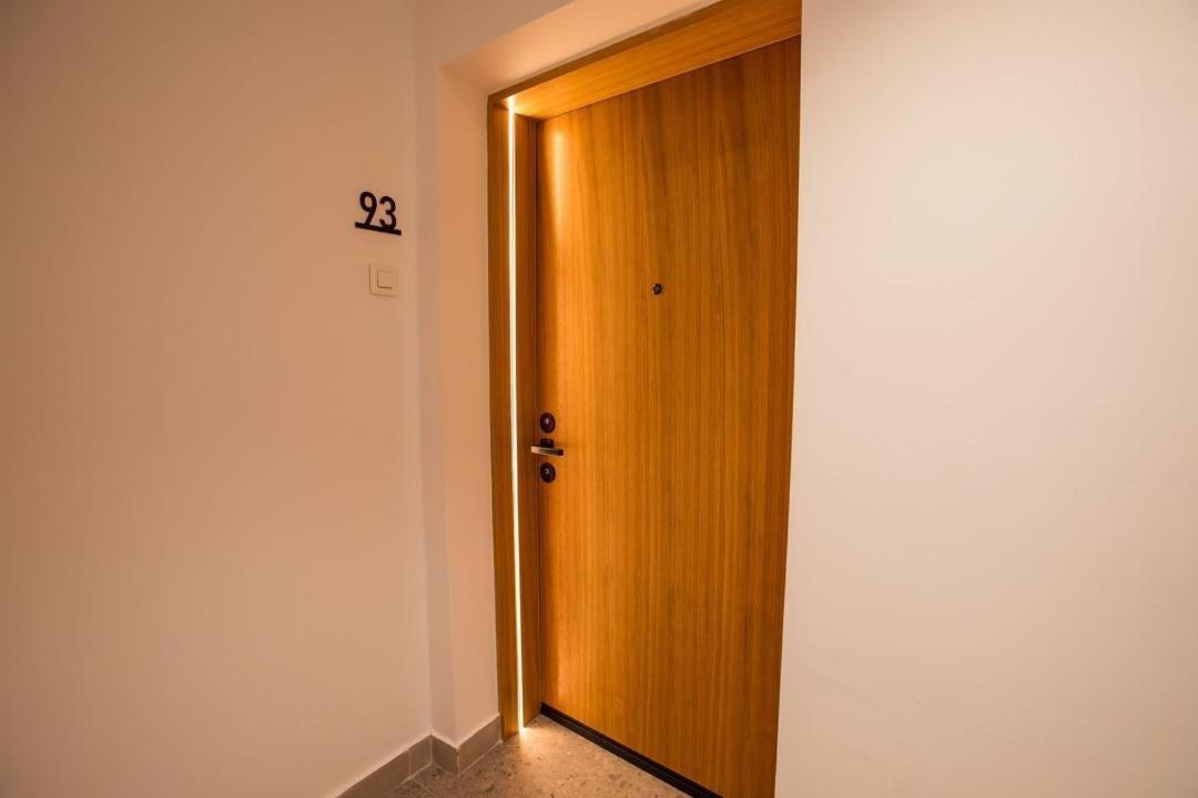 Escapism - Premium 1Br Apartment With Parking Bükreş Dış mekan fotoğraf