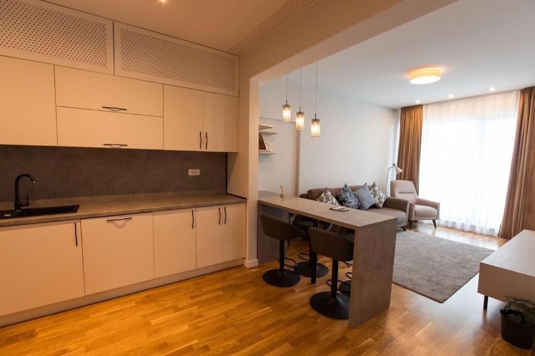 Escapism - Premium 1Br Apartment With Parking Bükreş Dış mekan fotoğraf