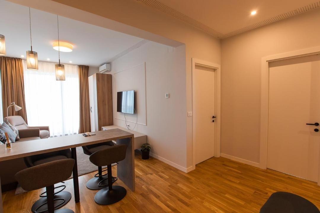 Escapism - Premium 1Br Apartment With Parking Bükreş Dış mekan fotoğraf