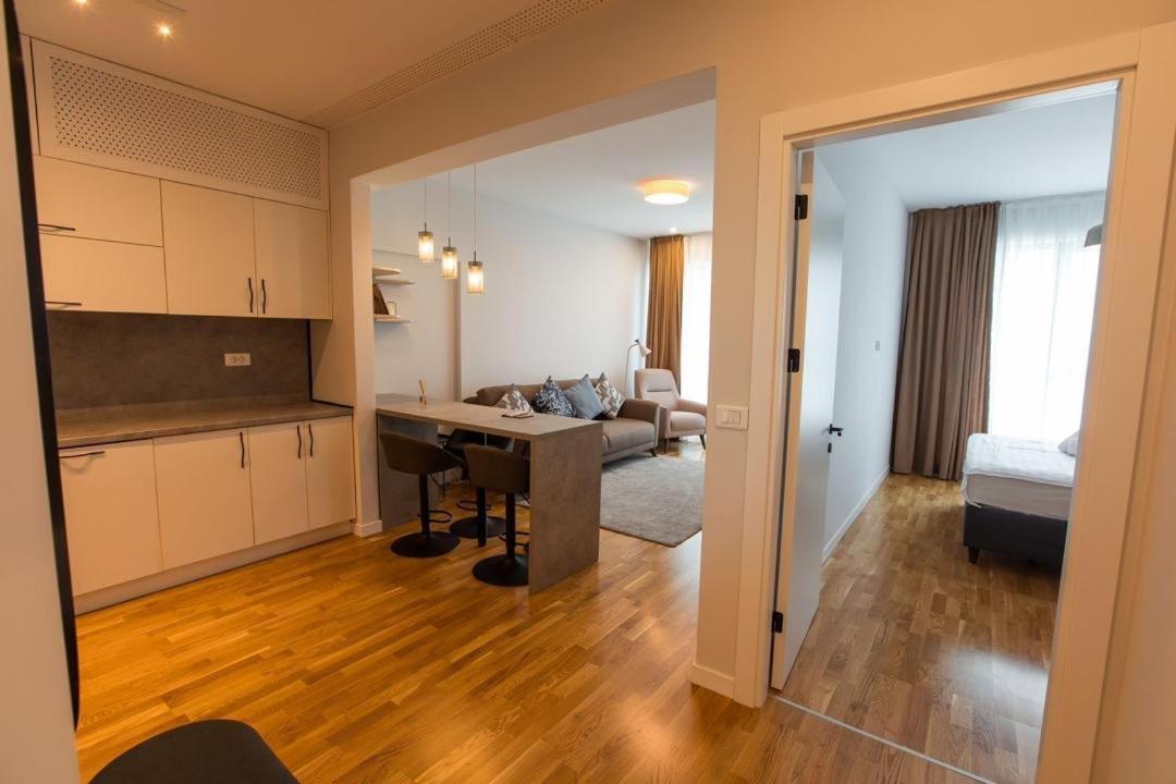 Escapism - Premium 1Br Apartment With Parking Bükreş Dış mekan fotoğraf