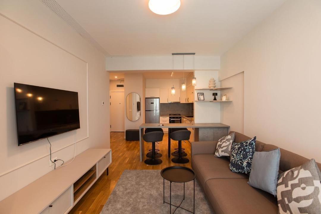 Escapism - Premium 1Br Apartment With Parking Bükreş Dış mekan fotoğraf